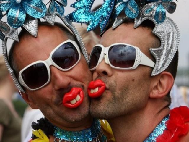 Російські гей-активісти не бояться Дня десантників 