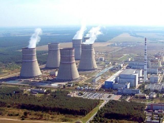 Ровенскую АЭС усиленно охлаждают из-за сильной жары Ровенскую АЭС усиленно охлаждают из-за сильной жары