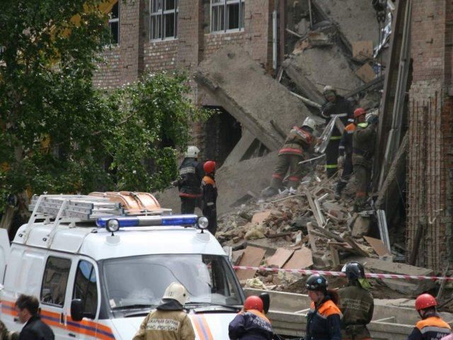 В российском кинотеатре обрушился потолок: есть пострадавшие В российском кинотеатре обрушился потолок: есть пострадавшие