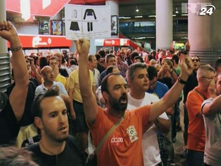 Испанские работники железной дороги протестуют против приватизации