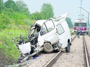 Сьогодні ховатимуть загиблих у Польщі дев'ятьох українців Сьогодні ховатимуть загиблих у Польщі дев'ятьох українців