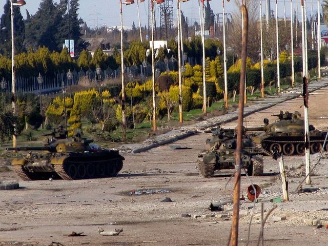 Сирийские правительственные войска штурмуют Алеппо Сирийские правительственные войска штурмуют Алеппо