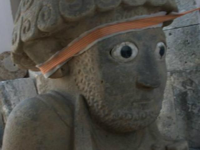 В Туреччині археологи знайшли статую древнього царя (Фото)