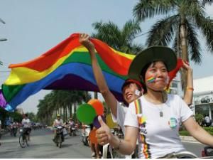 Во Вьетнаме удовлетворены проведением первого гей-парада Во Вьетнаме удовлетворены проведением первого гей-парада