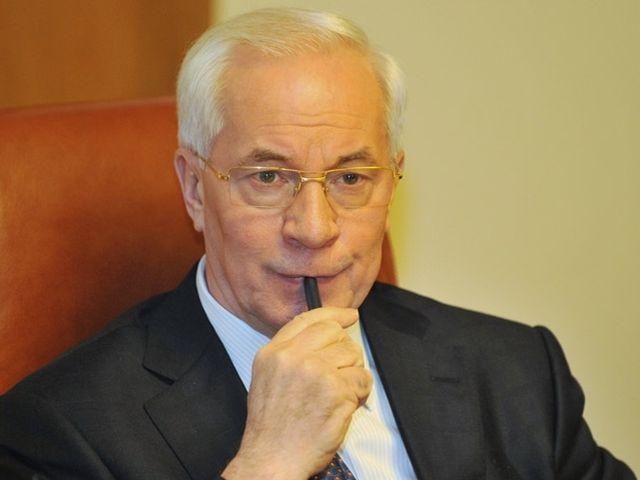 Азаров: За "мажорами" на дорогах треба уважно стежити Азаров: За "мажорами" на дорогах треба уважно стежити