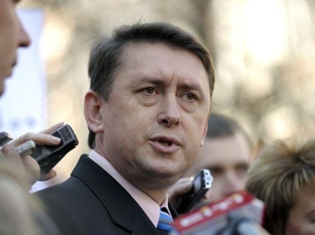 Мельниченко відмовився спілкуватися з представниками українського консульства Мельниченко відмовився спілкуватися з представниками українського консульства