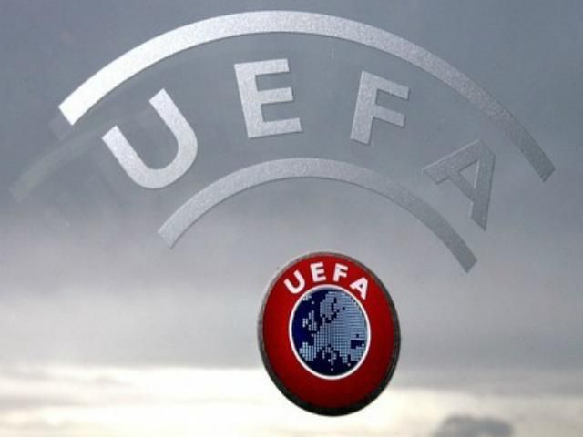 Свободовец из Львова требует украинскую версию сайта УЕФА