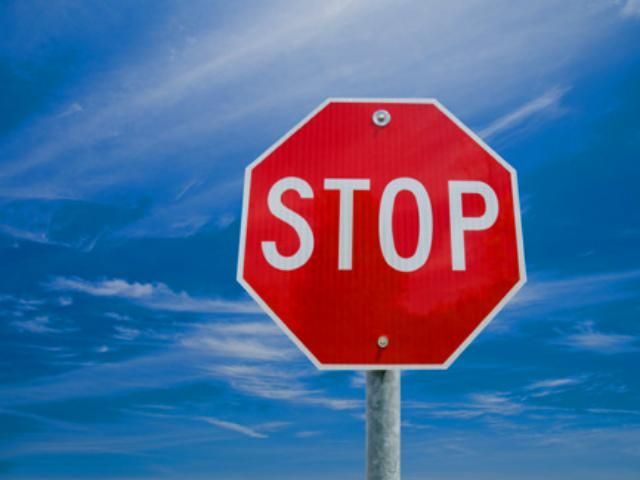 Винуватець ДТП у Польщі не помітив знаку STOP Винуватець ДТП у Польщі не помітив знаку STOP