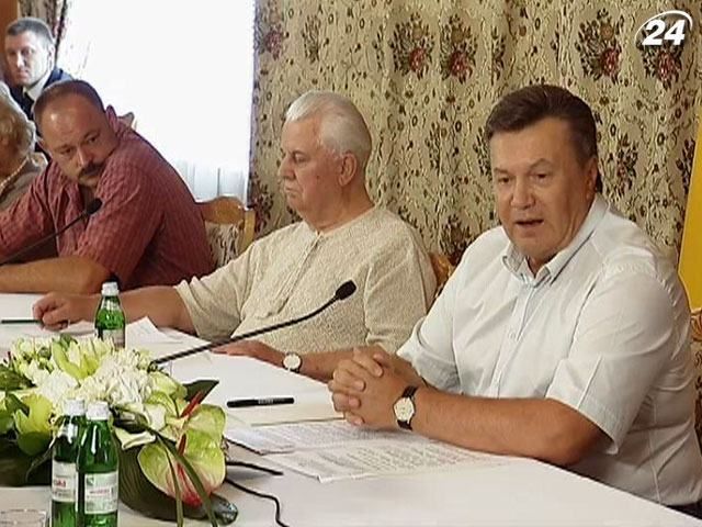 Підсумок дня: "Мовний" закон - підписаний Підсумок дня: "Мовний" закон - підписаний