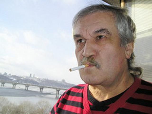 Шкляр обіцяє "повідбивати руки" тим, хто хоче змінити гімн України Шкляр обіцяє "повідбивати руки" тим, хто хоче змінити гімн України