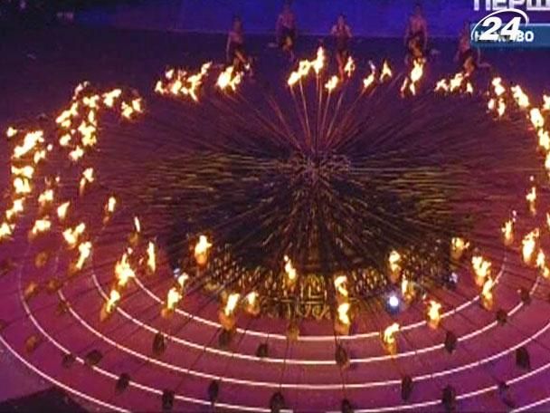 Лондон попрощався з Олімпіадою грандіозним шоу Лондон попрощався з Олімпіадою грандіозним шоу