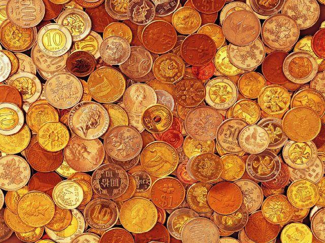 Чоловік намагався вивезти у Росію цінні монети (Фото) Чоловік намагався вивезти у Росію цінні монети (Фото)