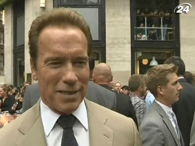 Шварценеггер и компания представили продолжение "Неудержимых" Шварценеггер и компания представили продолжение "Неудержимых"