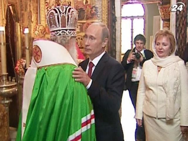 Опрос: РПЦ должна оставаться вне политики Опрос: РПЦ должна оставаться вне политики