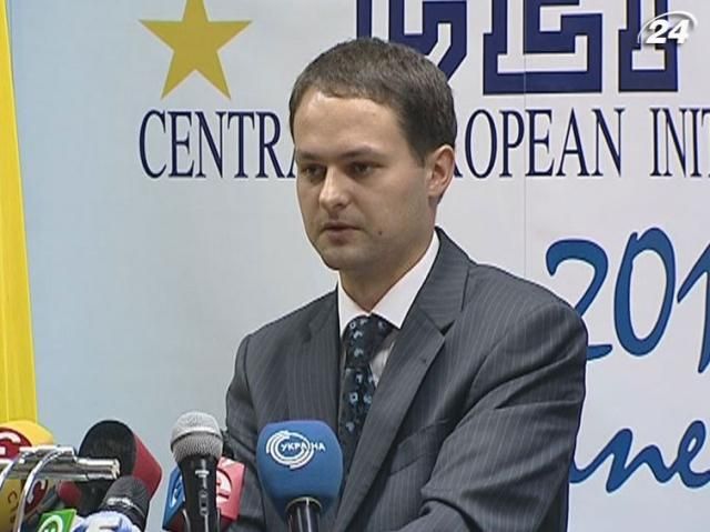 В сентябре национальные визы для поляков и украинцев станут бесплатными В сентябре национальные визы для поляков и украинцев станут бесплатными