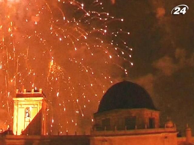 В Испании от фейерверков пострадали 28 человек В Испании от фейерверков пострадали 28 человек