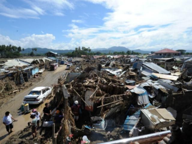 Жертвами буревію на Філіппінах стали 7 осіб