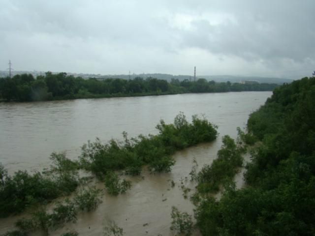 На Дністрі рівень води може піднятися більше ніж на півметра