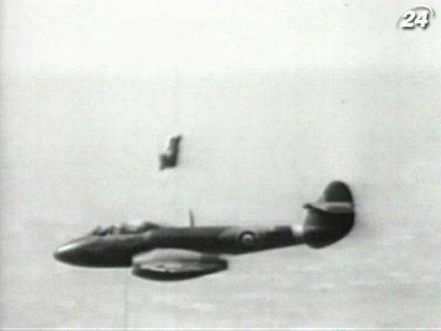 Немцы первыми разработали и начали использовать кресло для катапультирования Немцы первыми разработали и начали использовать кресло для катапультирования