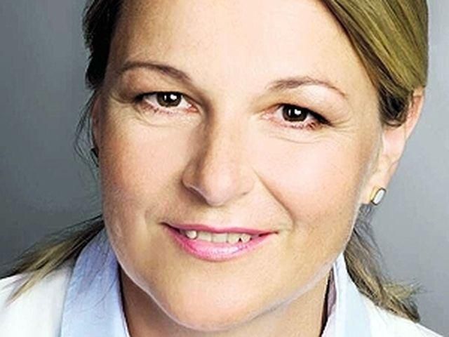 Немецкий врач: Тимошенко пока не может передвигаться самостоятельно Немецкий врач: Тимошенко пока не может передвигаться самостоятельно