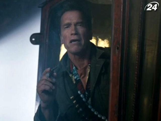 "Нестримні-2": Непереможна команда мститься за смерть друга і рятує людство "Нестримні-2": Непереможна команда мститься за смерть друга і рятує людство