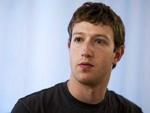 Після IPO Facebook став удвічі дешевшим Після IPO Facebook став удвічі дешевшим