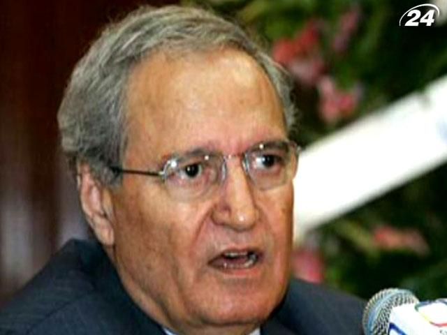 Влада Сирії: віце-президент Фарук Шараа не покидав країни Влада Сирії: віце-президент Фарук Шараа не покидав країни