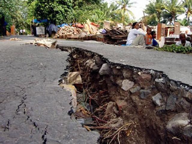 В Индонезии произошло мощное землетрясение - 18 августа 2012 - Телеканал новин 24
