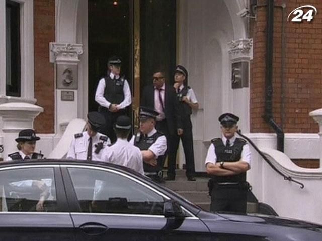 Великобритания потратила более 1 млн фунтов на дело Ассанжа Великобритания потратила более 1 млн фунтов на дело Ассанжа