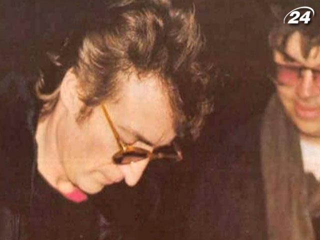 В США рассмотрят дело об освобождении убийцы Леннона