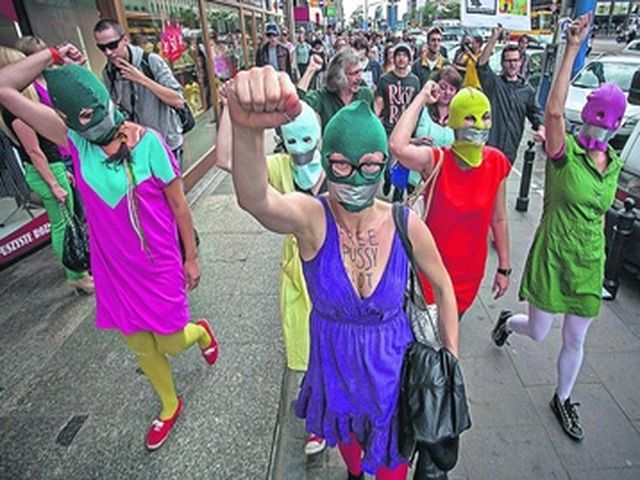 В России оппозиция готовит "восстание" в поддержку Pussy Riot В России оппозиция готовит "восстание" в поддержку Pussy Riot