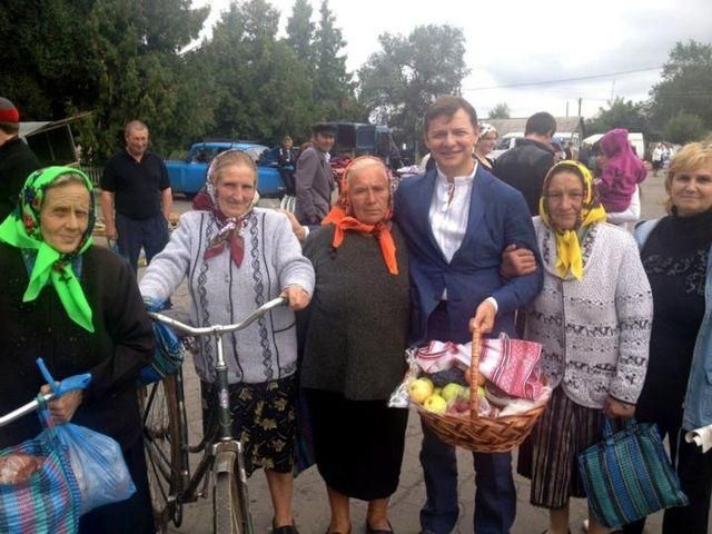 Ляшко лично поздравил бабушек Черниговщины со Спасом (Фото)