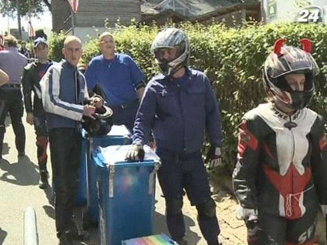 В Германии состоялись гонки на мусорных баках
