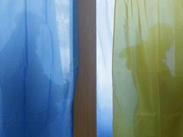 Вибори-2012. Live! В Украине массово не соблюдают "день тишины" Вибори-2012. Live! В Украине массово не соблюдают "день тишины"