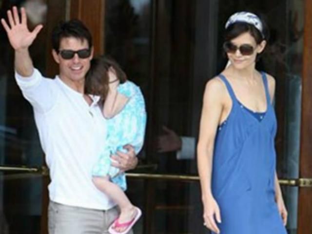 Том Круз и Кэти Холмс официально развелись Том Круз и Кэти Холмс официально развелись