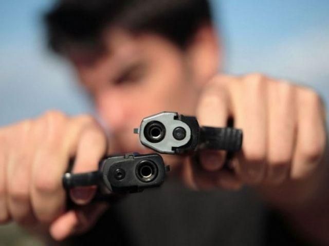 У Вінниці невідомий влаштував стрілянину по тролейбусах У Вінниці невідомий влаштував стрілянину по тролейбусах