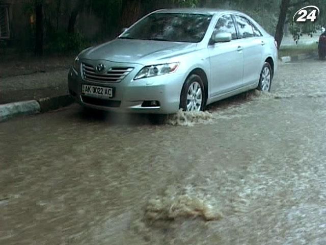 Сегодня в Украине объявлено штормовое предупреждение - 23 августа 2012 - Телеканал новин 24 Сегодня в Украине объявлено штормовое предупреждение - 23 августа 2012 - Телеканал новин 24