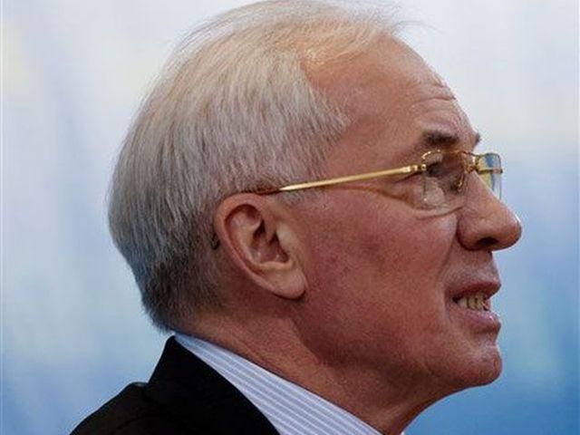 Азаров каже, що "покращення" буде через 10 років Азаров каже, що "покращення" буде через 10 років