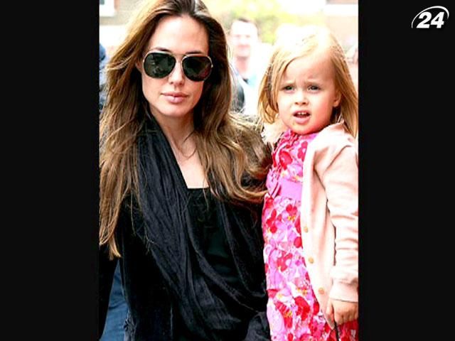 Дочка Анджеліни Джолі та Бреда Пітта дебютує у кіно Дочка Анджеліни Джолі та Бреда Пітта дебютує у кіно