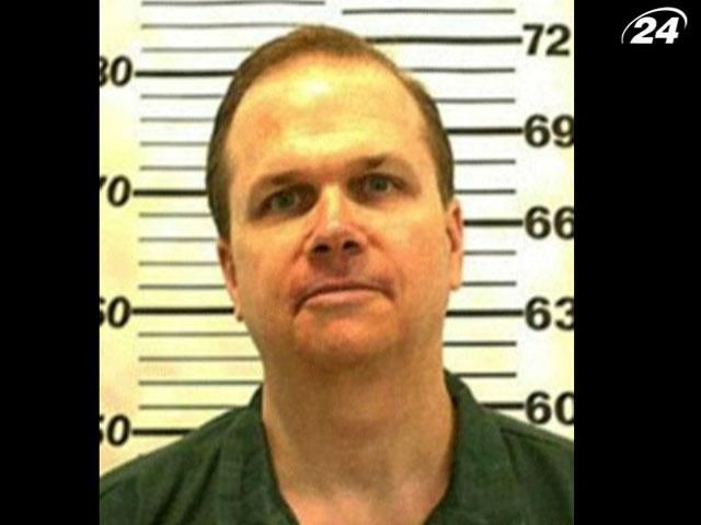 Вбивці Леннона відмовили у достроковому звільненні Вбивці Леннона відмовили у достроковому звільненні