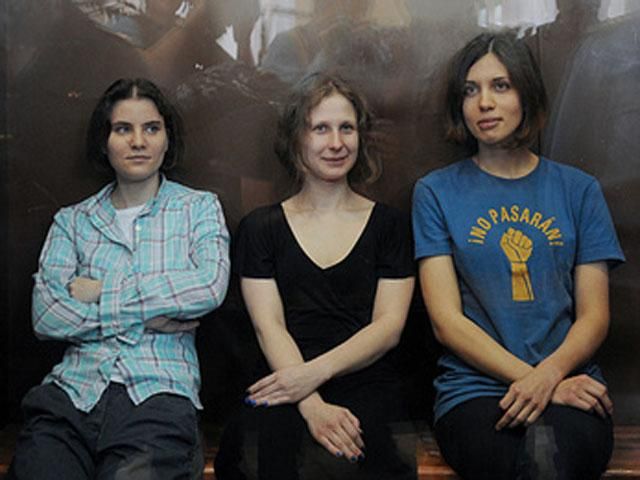 В России появились улицы с названием Pussy Riot В России появились улицы с названием Pussy Riot