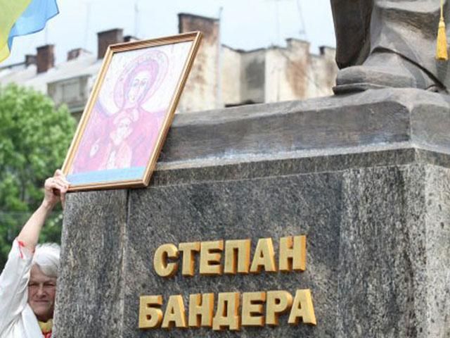 Во Львове ветеран УПА призвал защищать Украину с оружием в руках