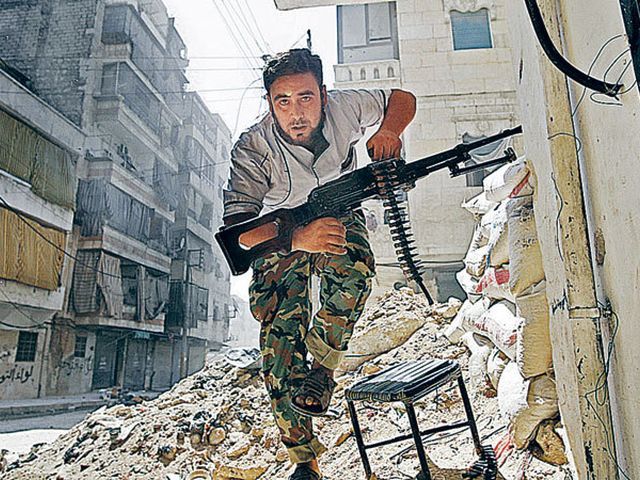 Прошлые сутки унесли 330 жизней сирийцев Прошлые сутки унесли 330 жизней сирийцев