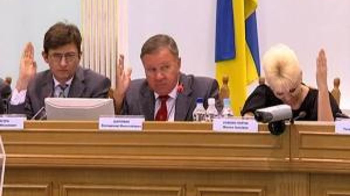 ЦИК просит НБУ разрешить партиям больше рекламироваться ЦИК просит НБУ разрешить партиям больше рекламироваться