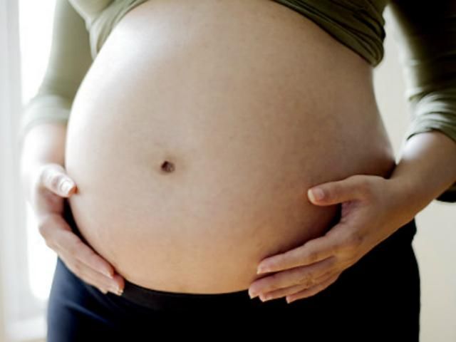 Жінка стала сурогатною матір'ю власного внука Жінка стала сурогатною матір'ю власного внука