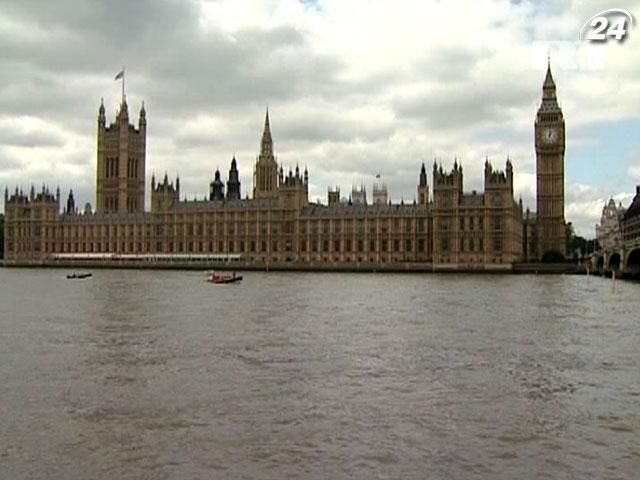 Вестмінстерський палац у Лондоні планують закрити на ремонт