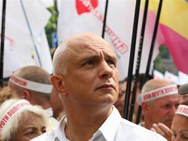 Чоловік Тимошенко хоче розправи над "Межигірським дикуном" Януковичем Чоловік Тимошенко хоче розправи над "Межигірським дикуном" Януковичем