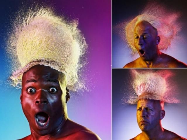 Лисі чоловіки з перуками з води Лисі чоловіки з перуками з води