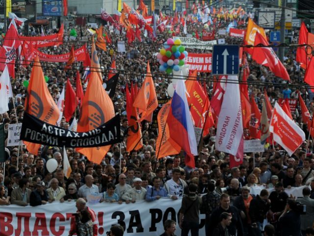 В России оппозиция снова проведет "Марш миллионов" В России оппозиция снова проведет "Марш миллионов"