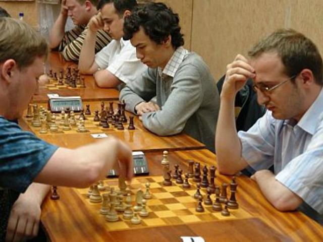 Девять украинцев попали в сотню лучших шахматистов мира